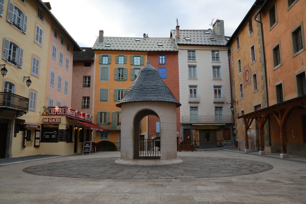 Auberge De La Paix Бриансон Экстерьер фото